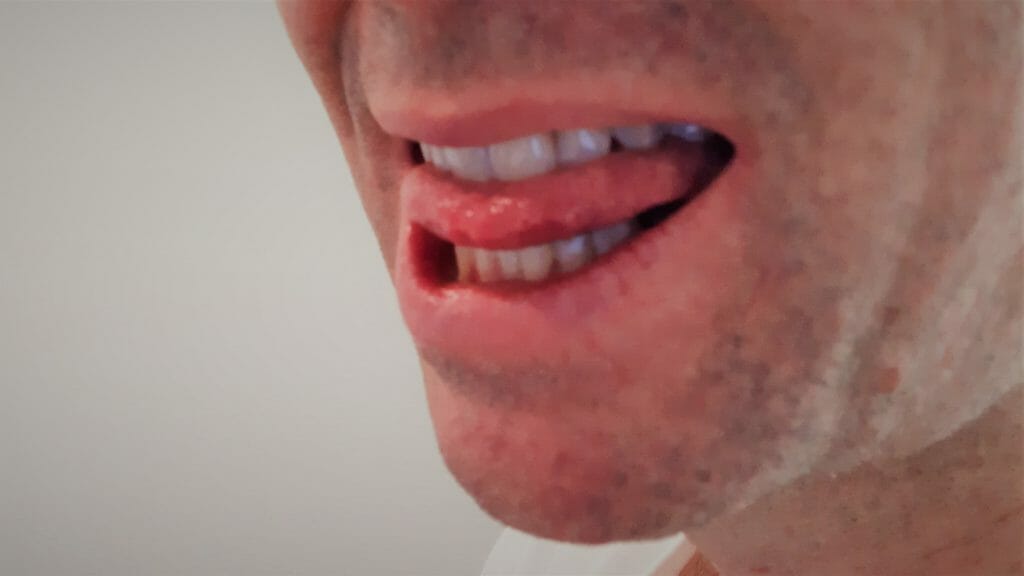 English Pronunciation - TH sound - tongue between the teeth